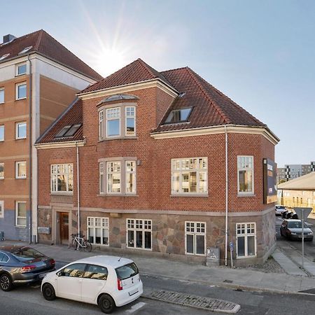 Cozy 4-Bedroom Apartment Aalborg Eksteriør billede